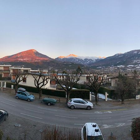 Appartement Agreable A Deux Pas Du Plan D'Eau Embrun Bagian luar foto