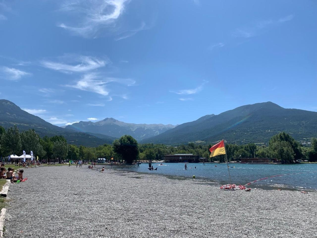 Appartement Agreable A Deux Pas Du Plan D'Eau Embrun Bagian luar foto